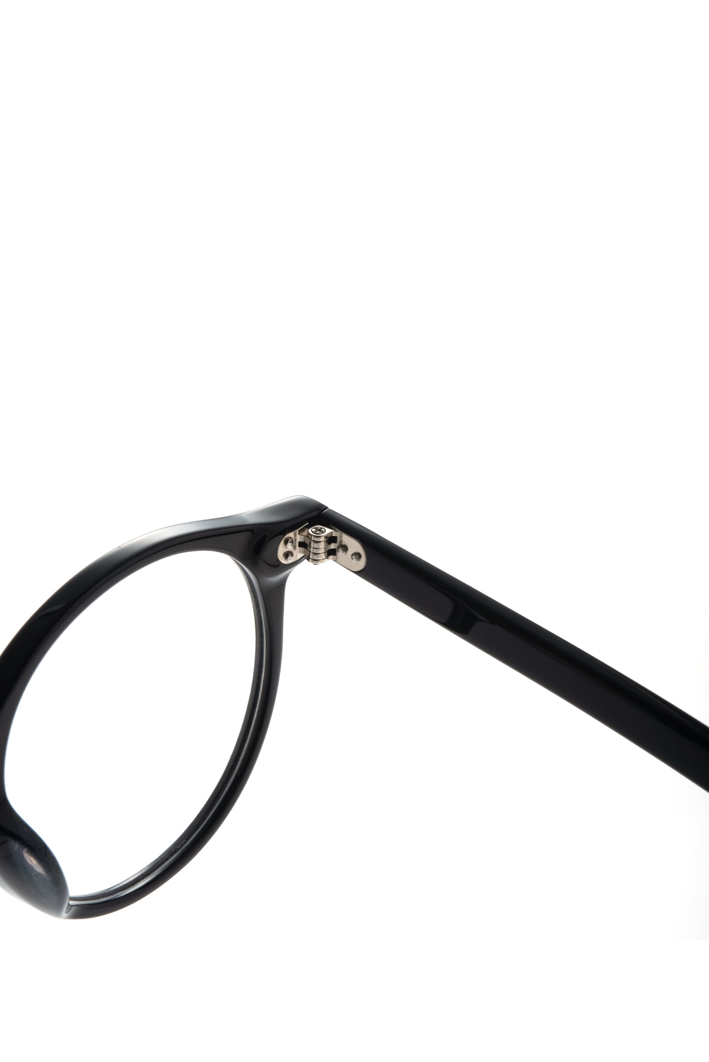 Classic round-frame optical glasses